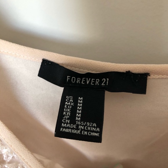 🔥3 FOR $20🔥Light Pink Beaded Cropped Tank Top - Picture 4 of 6